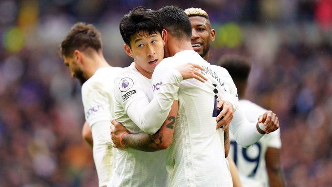 Tottenham corrige Leicester et garde confortablement sa quatrième place