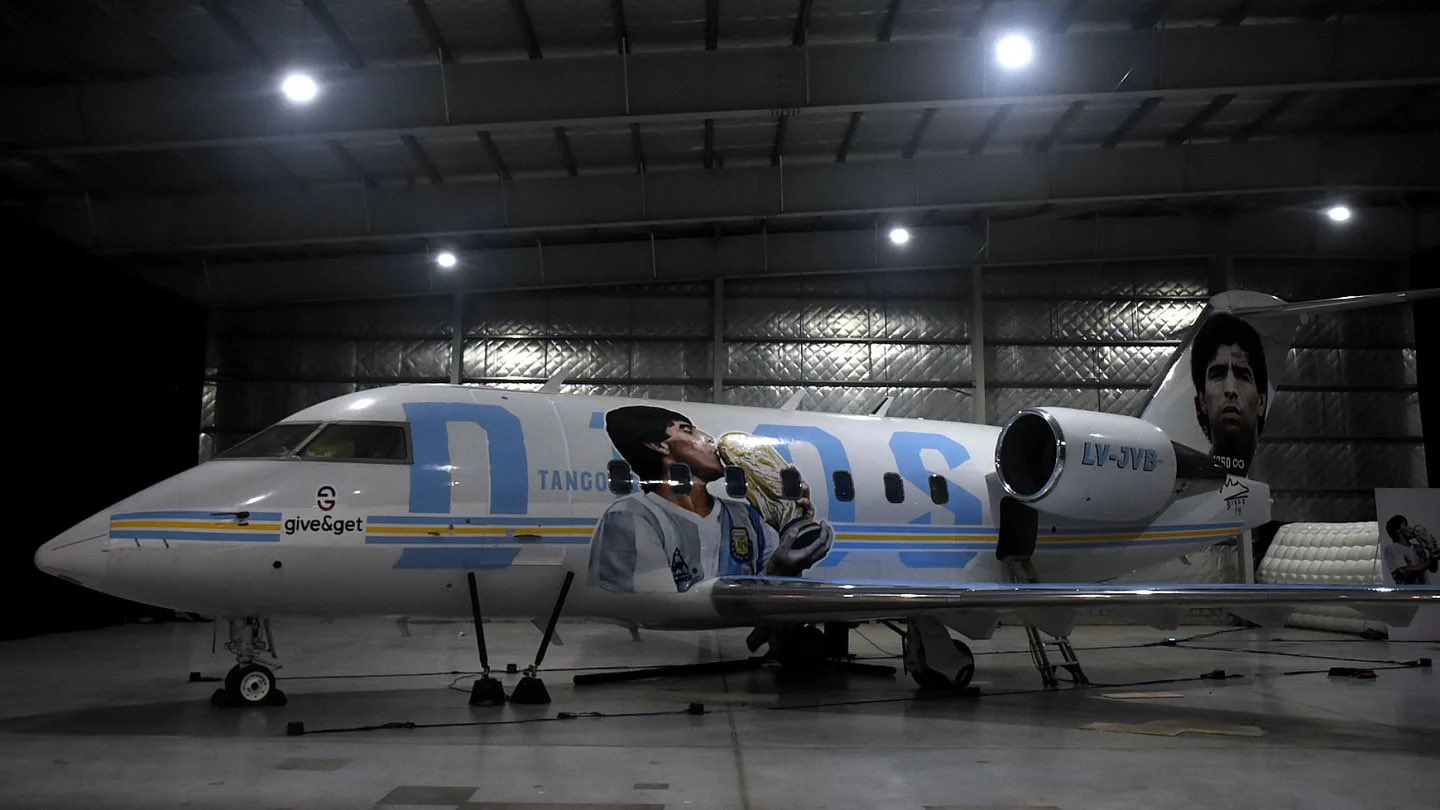 Le « Tango D10S », un jet privé privé spécial en l’honneur de Diego Maradona