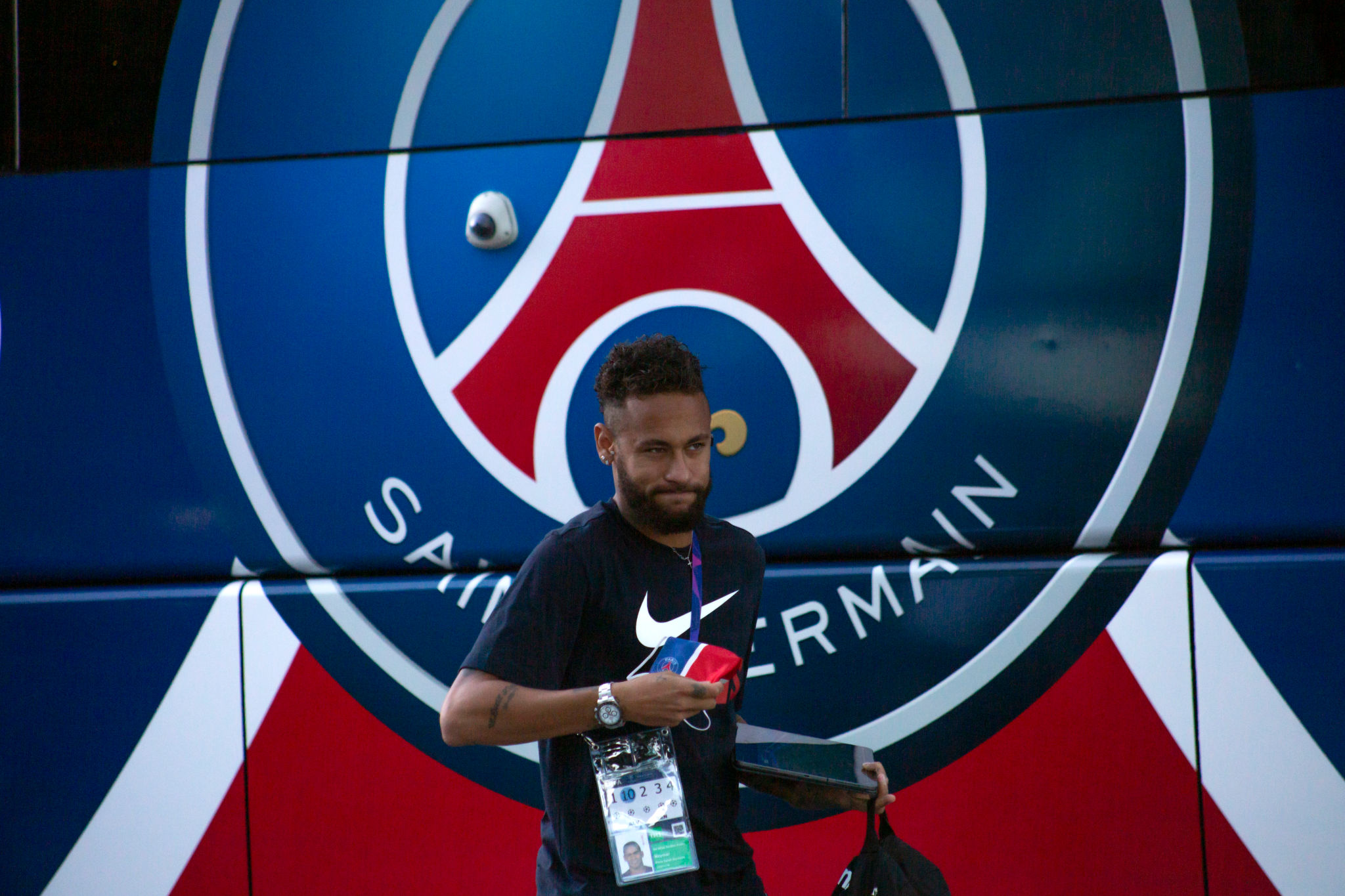 PSG : Neymar en très grand danger, le Parisien déballe
