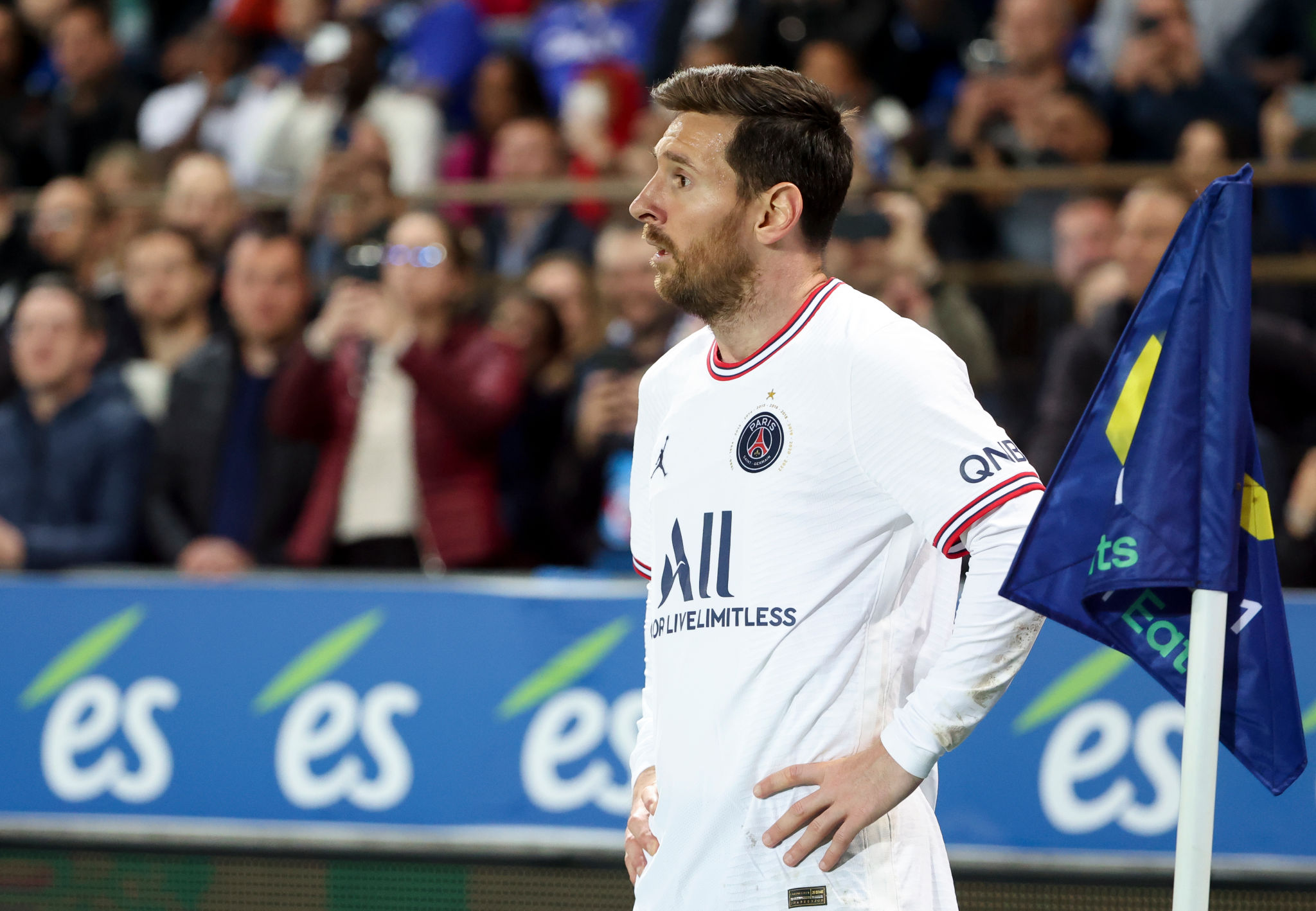 Un premier clash au PSG ? Messi serait vexé des éloges de Nasser Al Khelaifi sur Mbappé