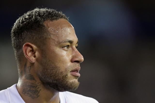 PSG : Neymar sort du silence après sa frayeur en avion