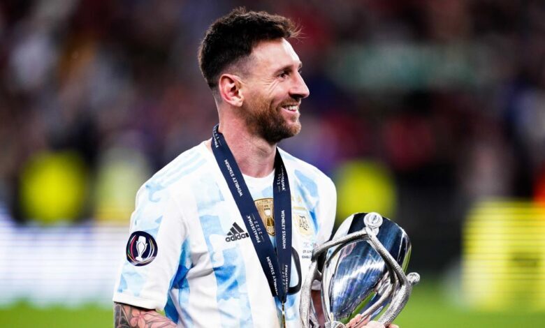 Avec le trophée de la Finalissima, Messi signe une grosse performance et égale CR7