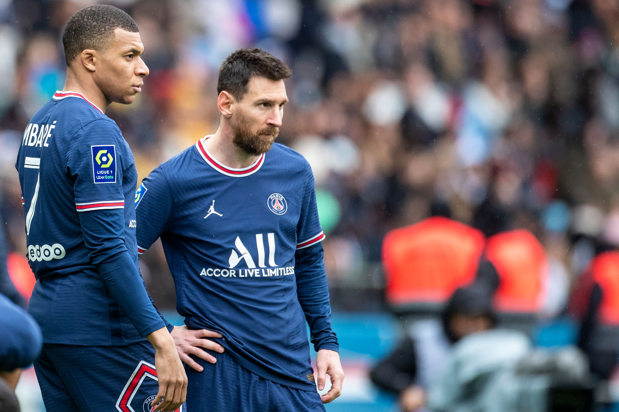 Mbappé impliqué dans une polémique au PSG, Messi fâché (El País)