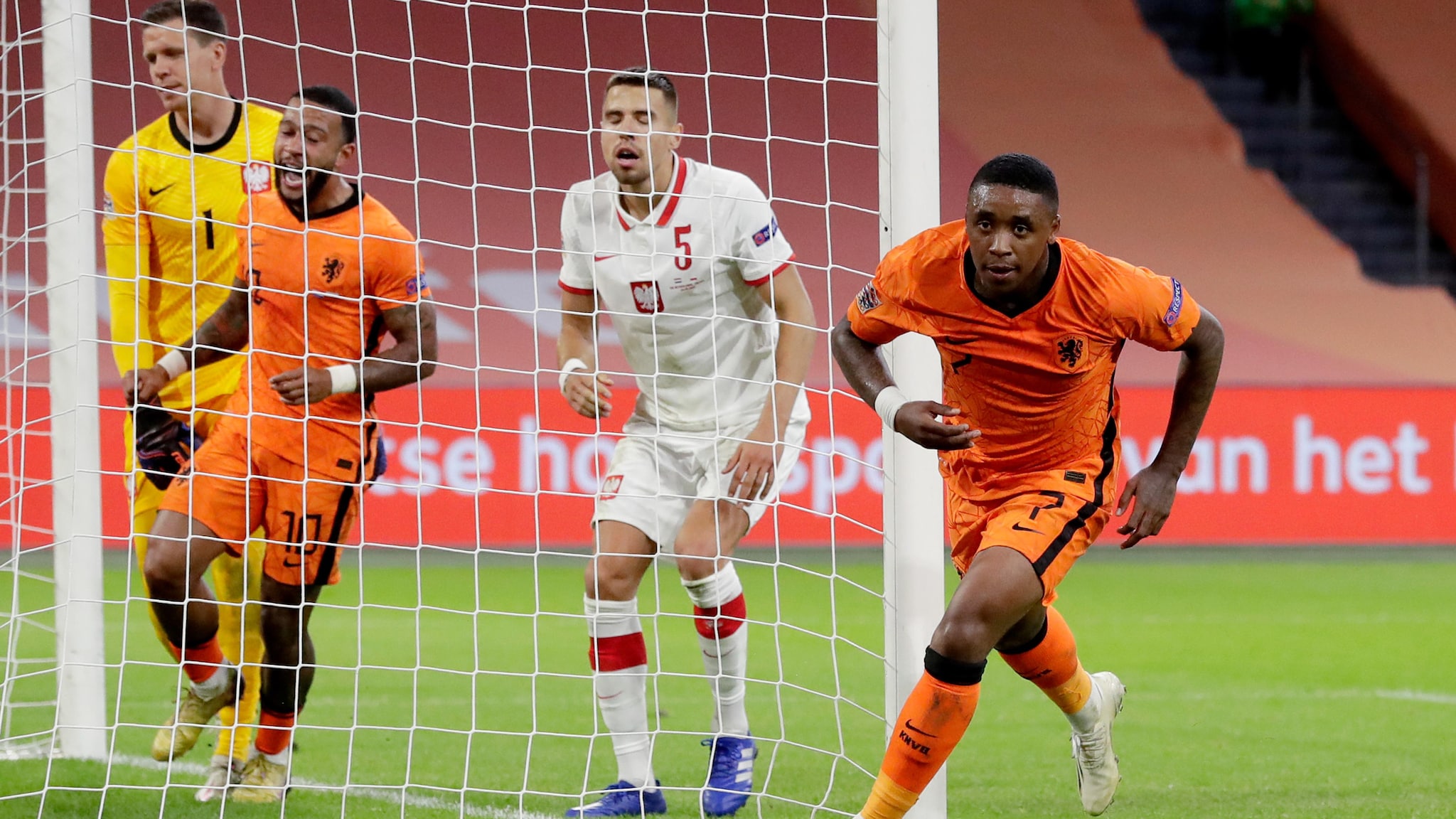 Sans Van Dijk ni Lewandowski, les compos officielles de Pays-Bas vs Pologne sont là !