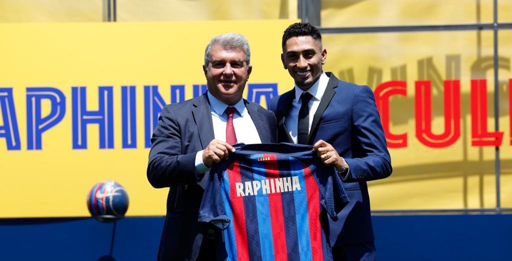 OFFICIEL : Raphinha signe au Barça contre 58 M€ !