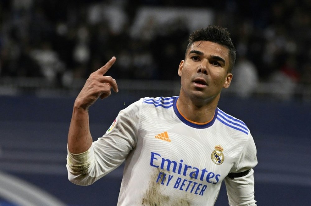 Suivi par le PSG, Casemiro a pris une grande décision