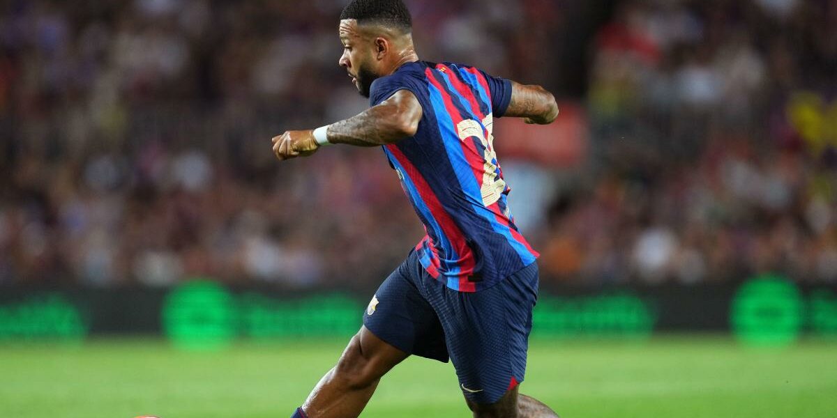 1200 L bara le dpart de depay la juve serait boucl son salaire est connu