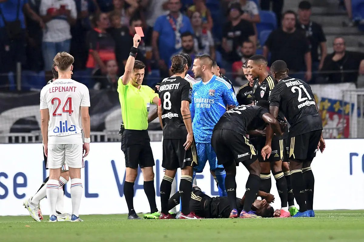 Expulsé face à Ajaccio, le verdict tombe pour Anthony Lopes