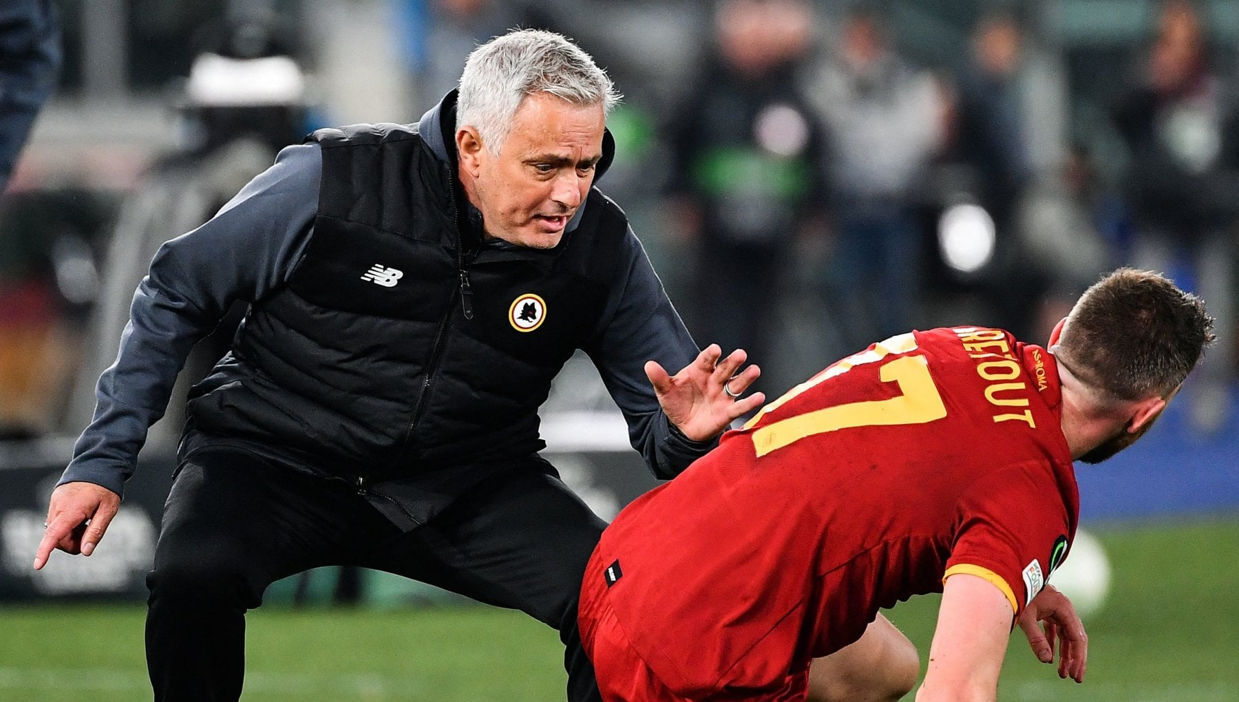 Orphelin de Veretout, l’AS Roma offre à Mourinho un nouveau milieu de terrain ! (OFFICIEL)