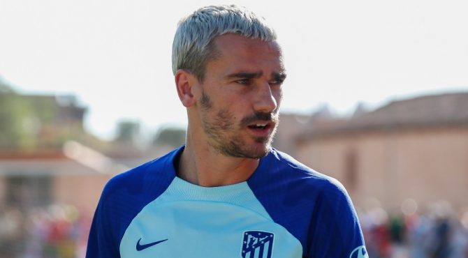 OFFICIEL : Avec photo à l’appui, Griezmann est inscrit avec l’Atlético en Liga