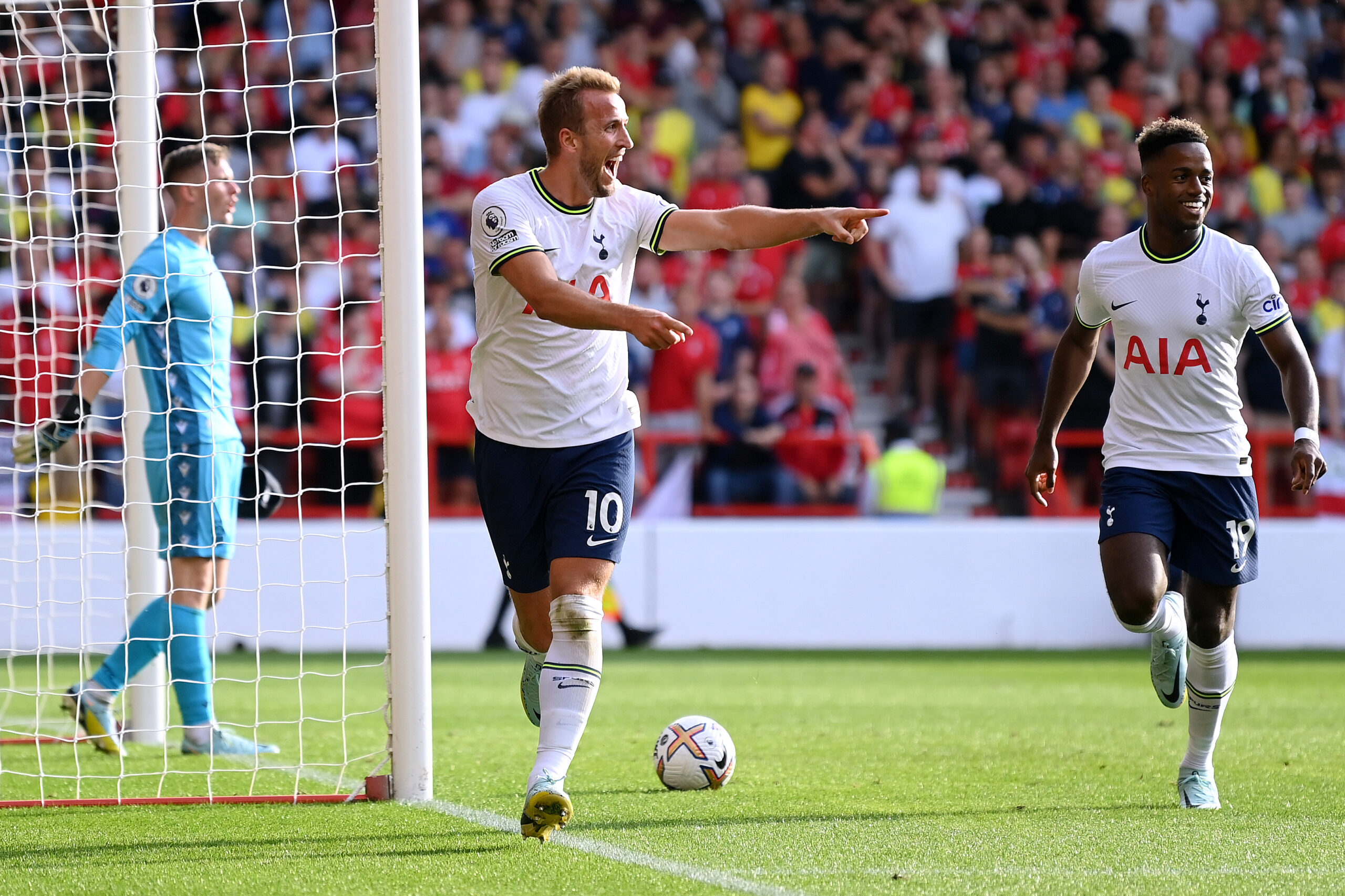 Premier League : Tottenham s’en remet à Kane et retrouve le podium