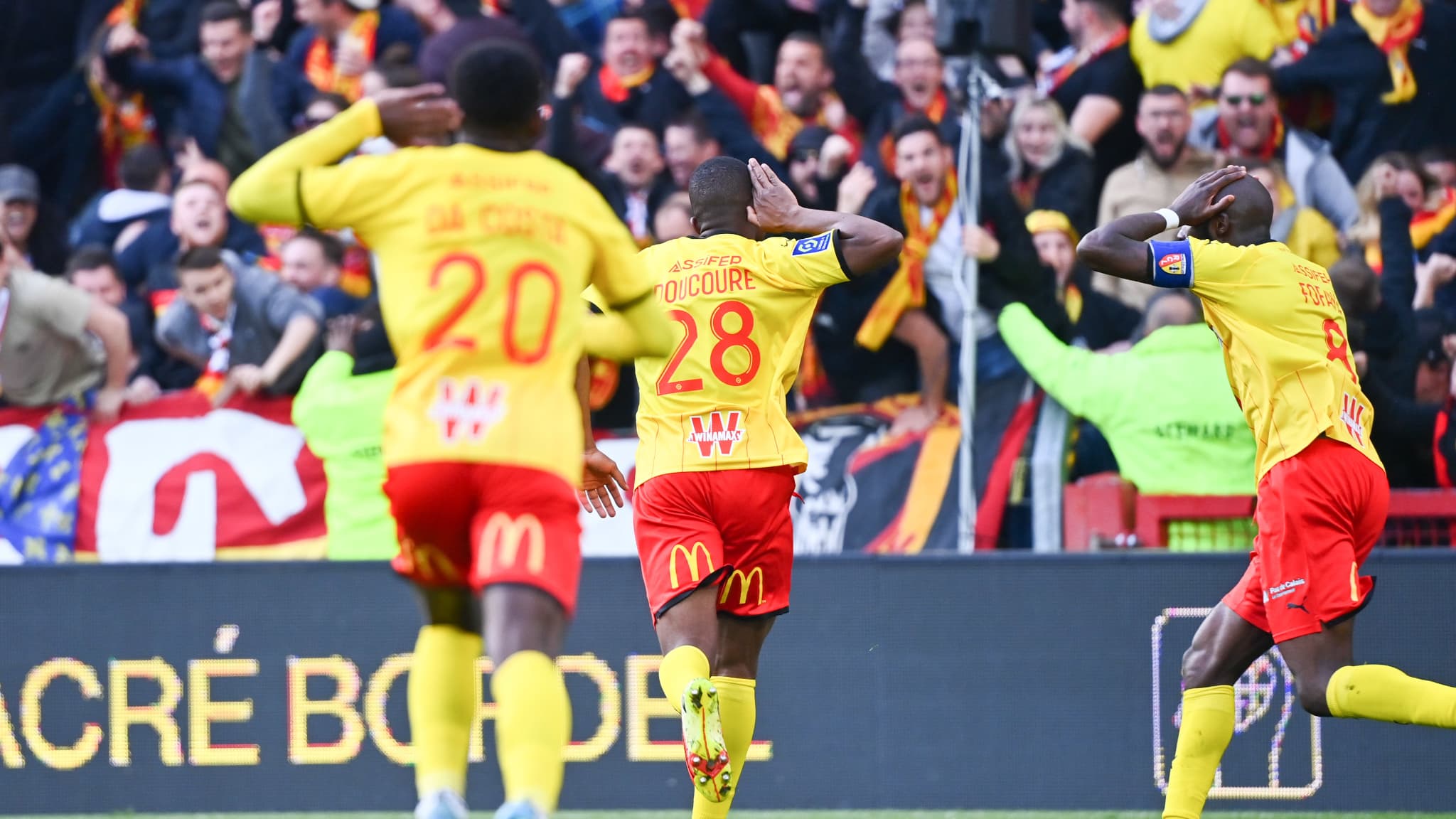 Ligue 1: Lens domine et s’offre Rennes à domicile