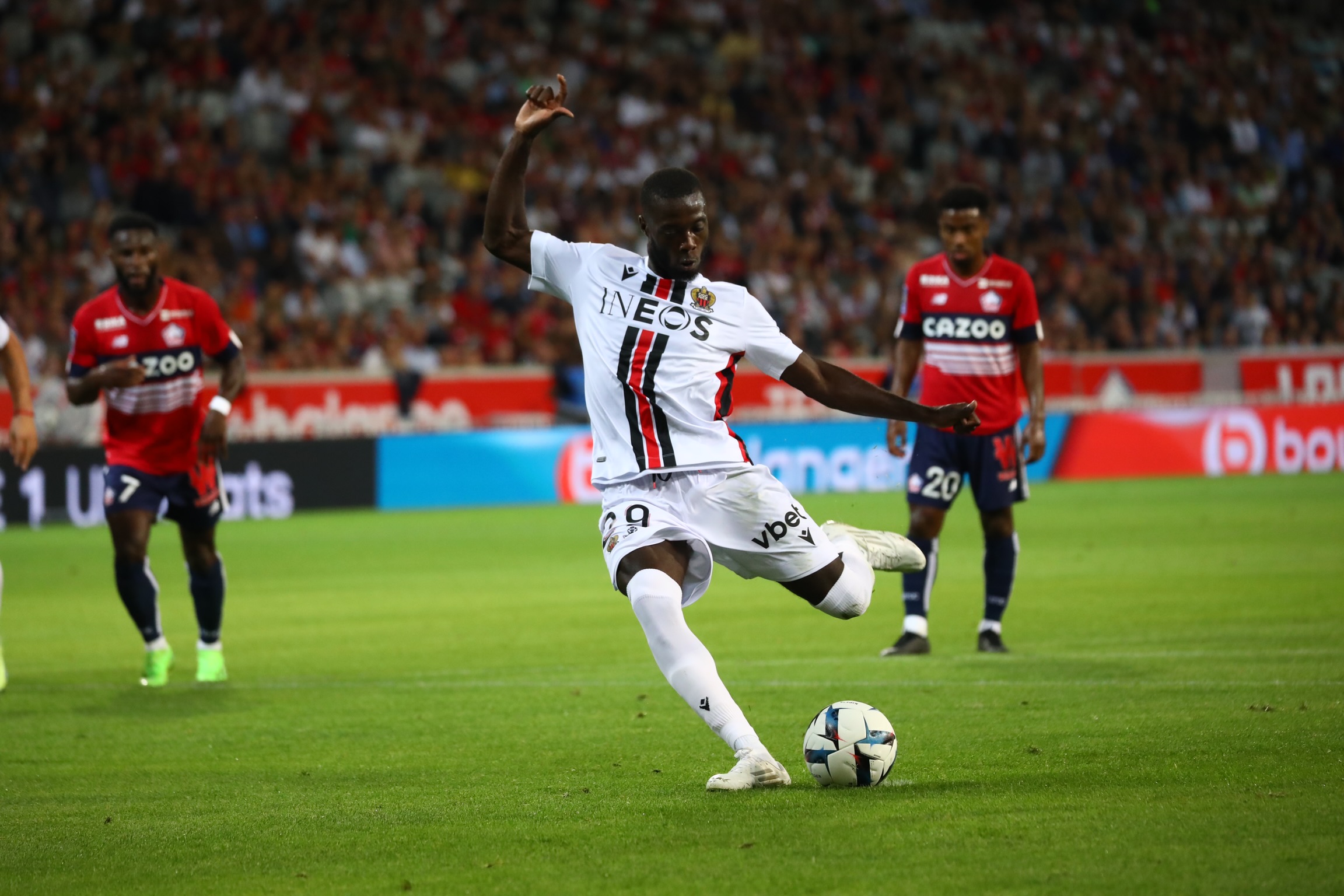 Ligue 1 : Grâce à Delort et Nicolas Pépé, l’OGC Nice gagne son premier match de la saison