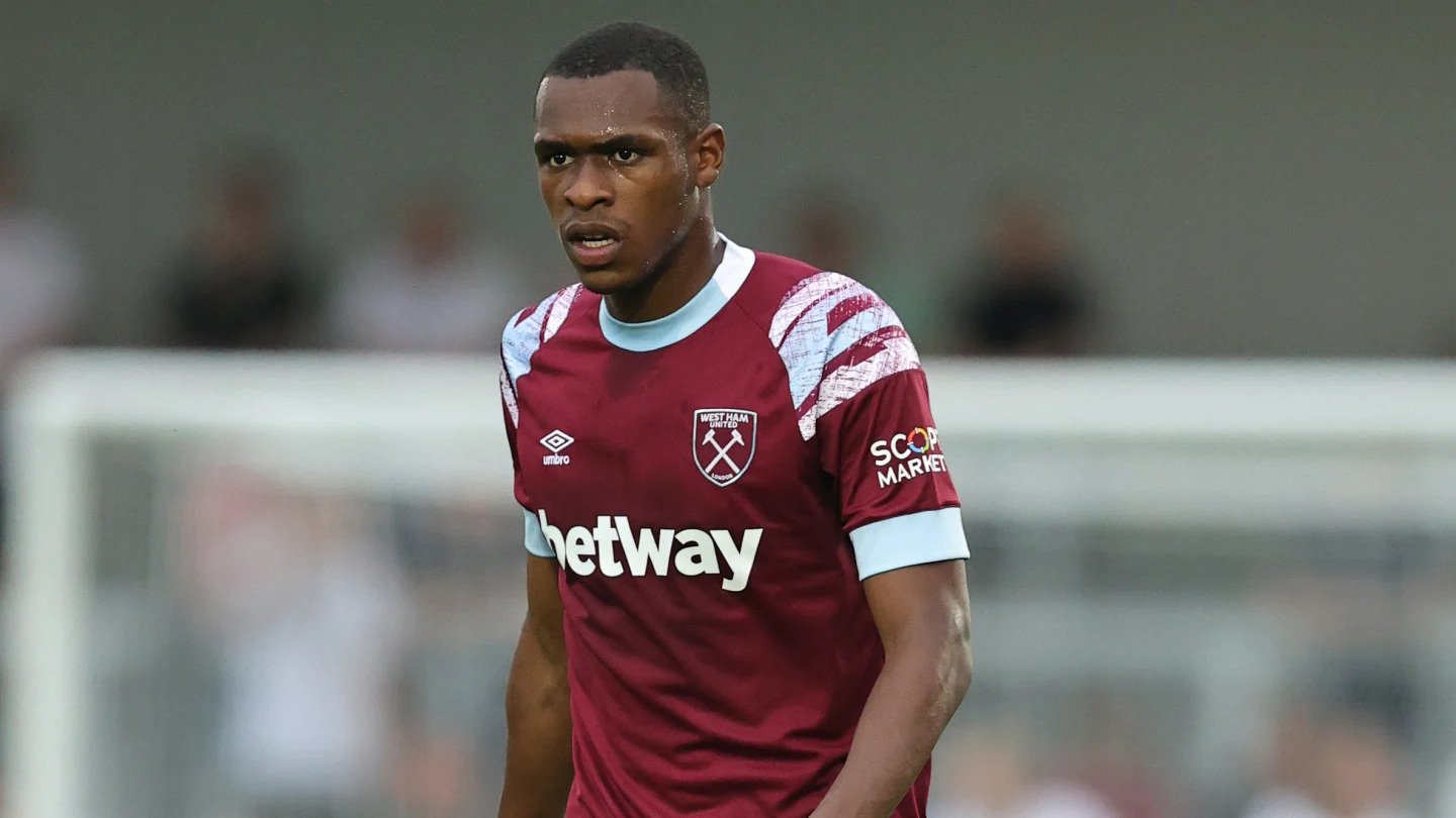 Officiel : Issa Diop quitte West Ham mais reste en Premier League