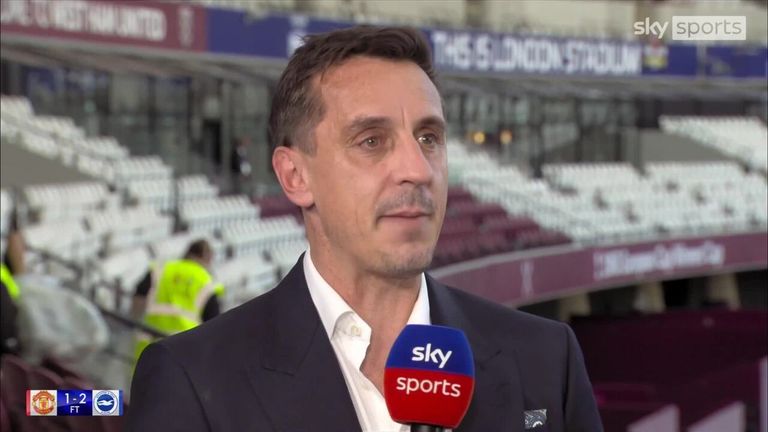 « Vendez Man Utd immédiatement » : Gary Neville supplie la famille Glazer après la dernière défaite