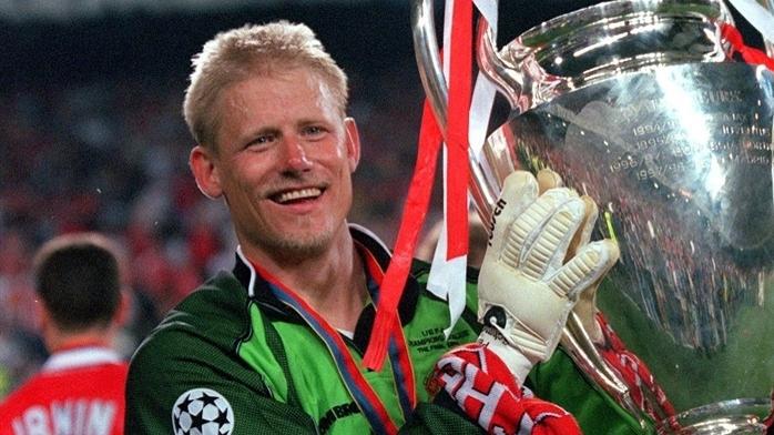 Zidane dévoile son XI idéal en Premier League avec six légendes de Man Utd 1 Peter Schmeichel