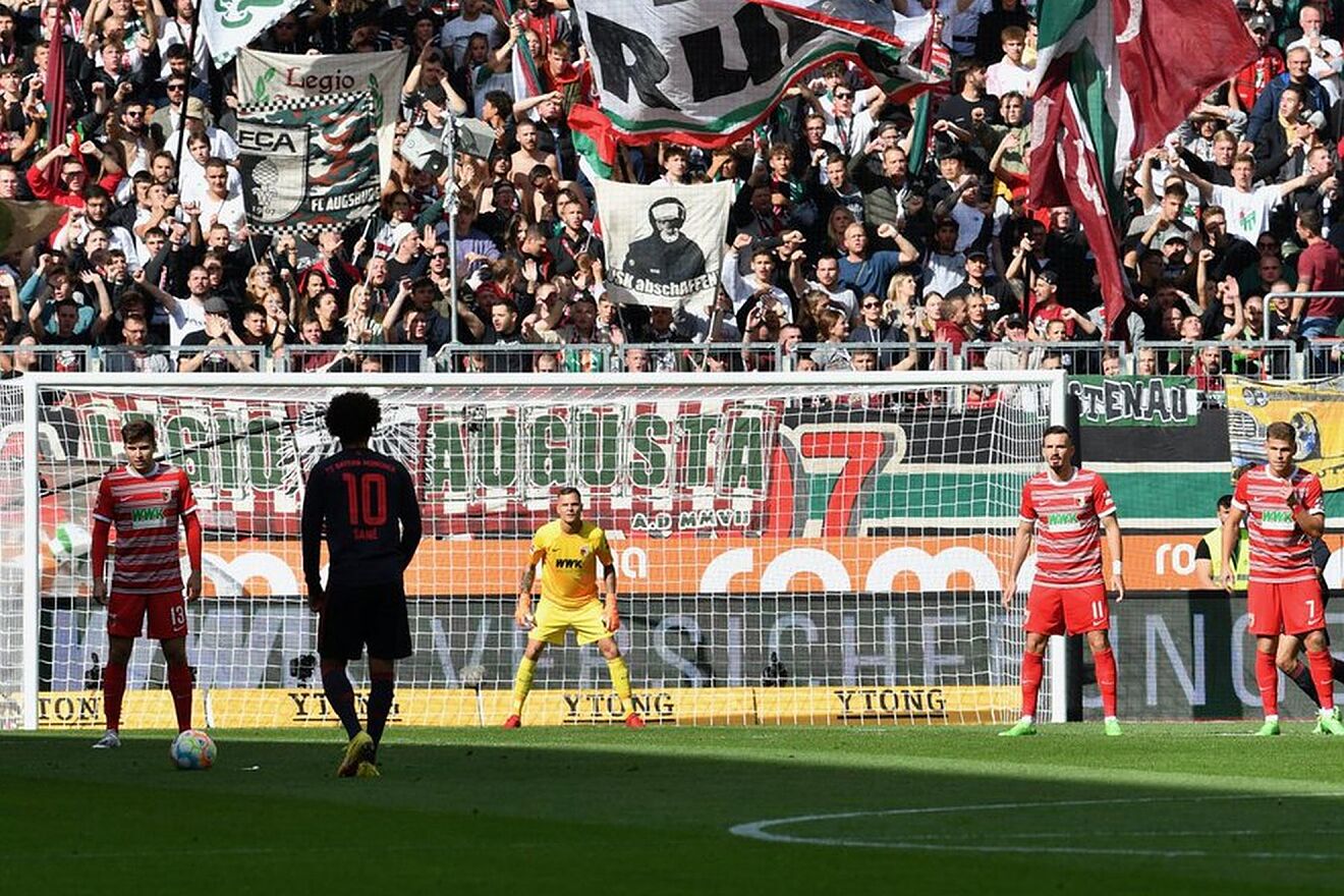 Le Bayern chute à Augsburg, les fans désignent le coupable : «Il est catastrophique, c’est une fraude»