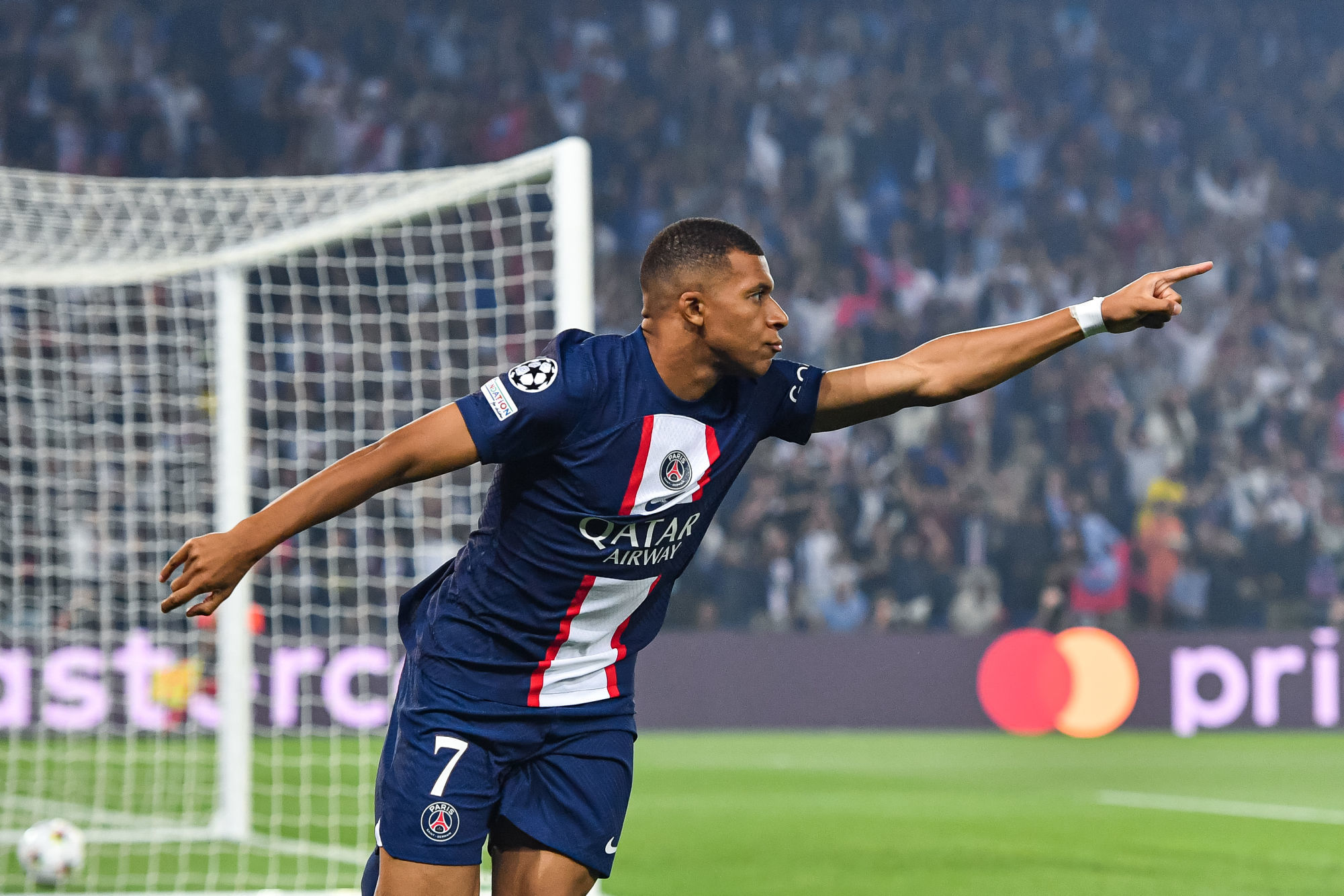 Grâce à un Mbappé chirurgical, le PSG s’impose devant la Juventus