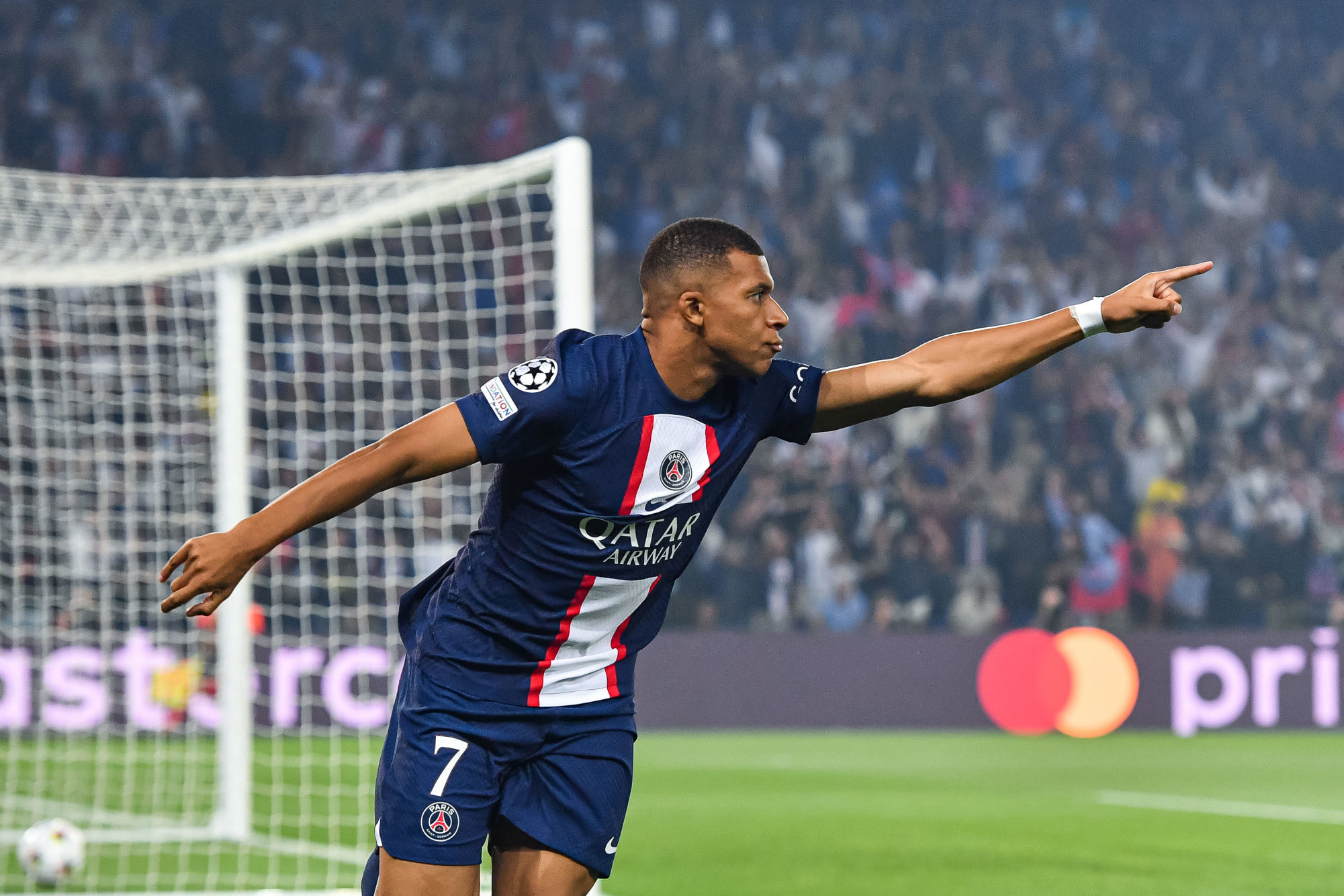 Grâce à un Mbappé chirurgical, le PSG s’impose devant la Juventus