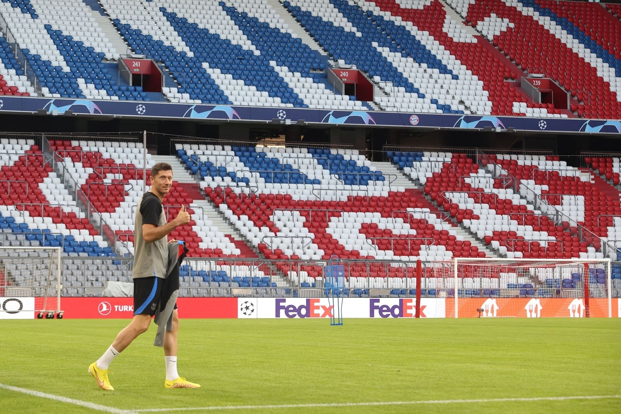 Lewandowski déjà de retour à l’Allianz Arena, voici les premières images du Polonais (PHOTOS)