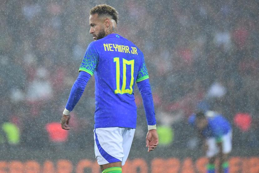 Supérieur à Pelé ? Neymar donne une réponse ferme et clôt le débat