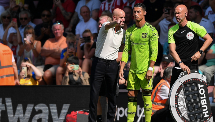 Man Utd : Erik Ten Hag a prévenu Ronaldo de s’habituer à la vie sur le banc (The Sun)