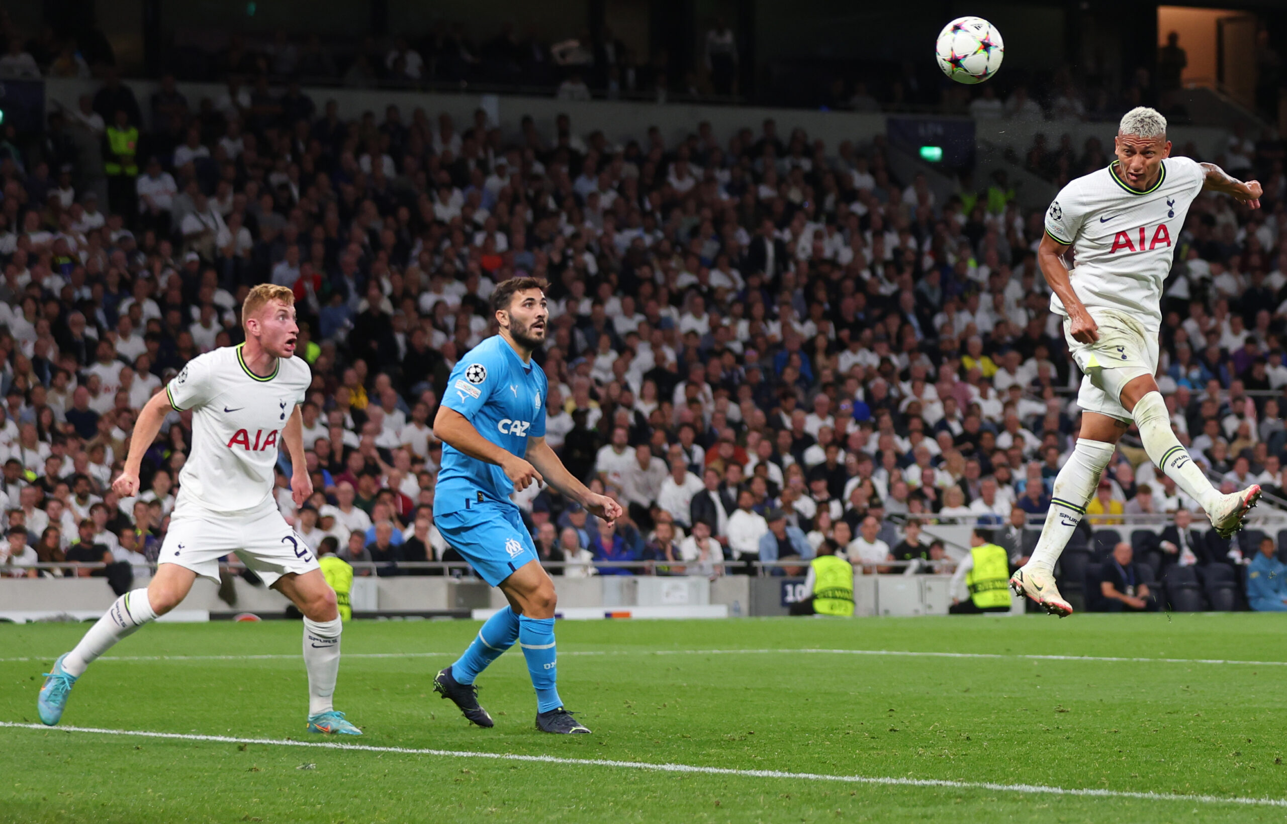 Ligue des Champions : Un Marseille à dix sombre devant Tottenham et Richarlison