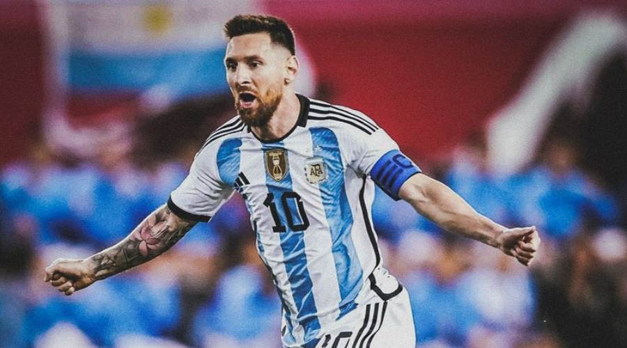Lionel Messi 86