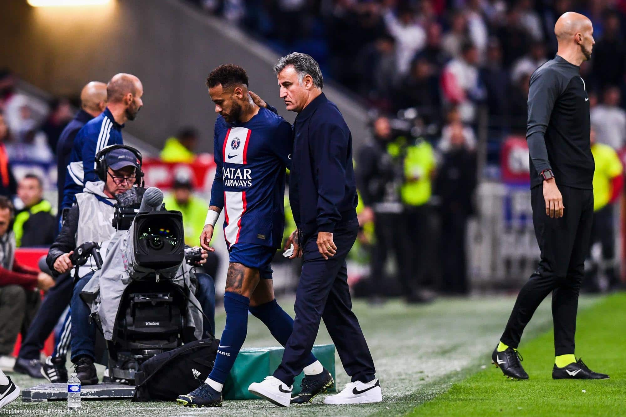 PSG: Neymar rincé et en colère après son remplacement, Galtier réagit