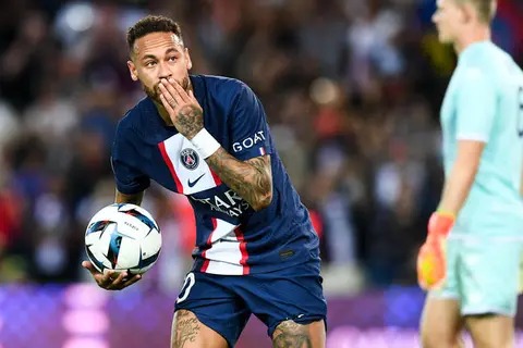 PSG: Ce grand cador de Premier League veut frapper un gros coup pour Neymar en fin de mercato