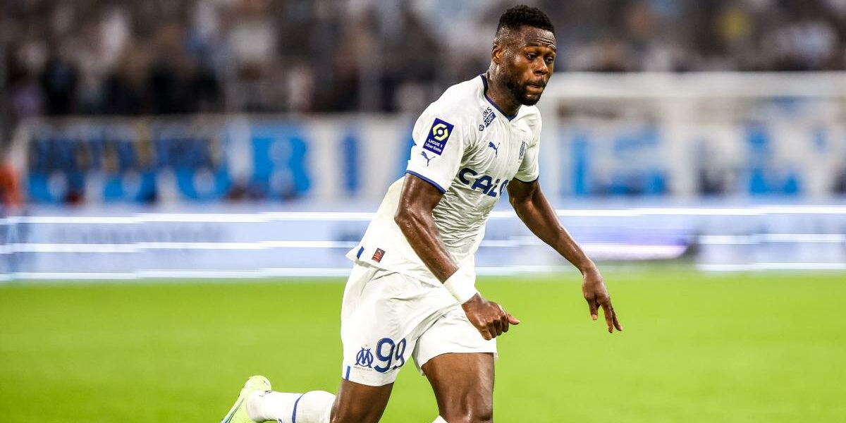 1200 L tottenham om mbemba avait dj fait le coup du rouge en ouverture