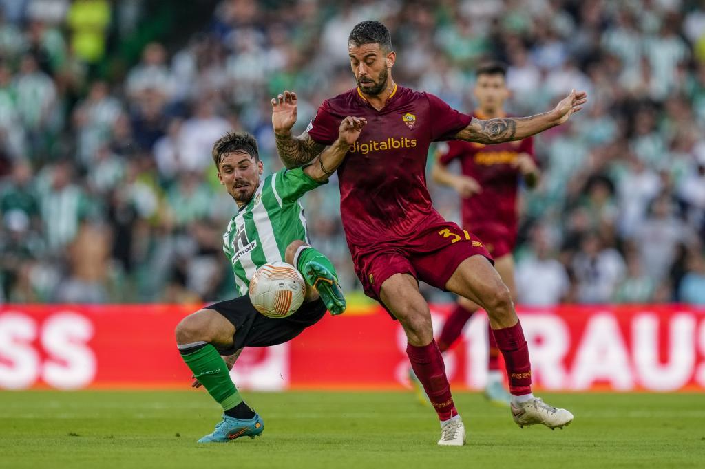 C3 : L’AS Roma arrache le nul devant le Betis et reste dans la couse pour la qualification