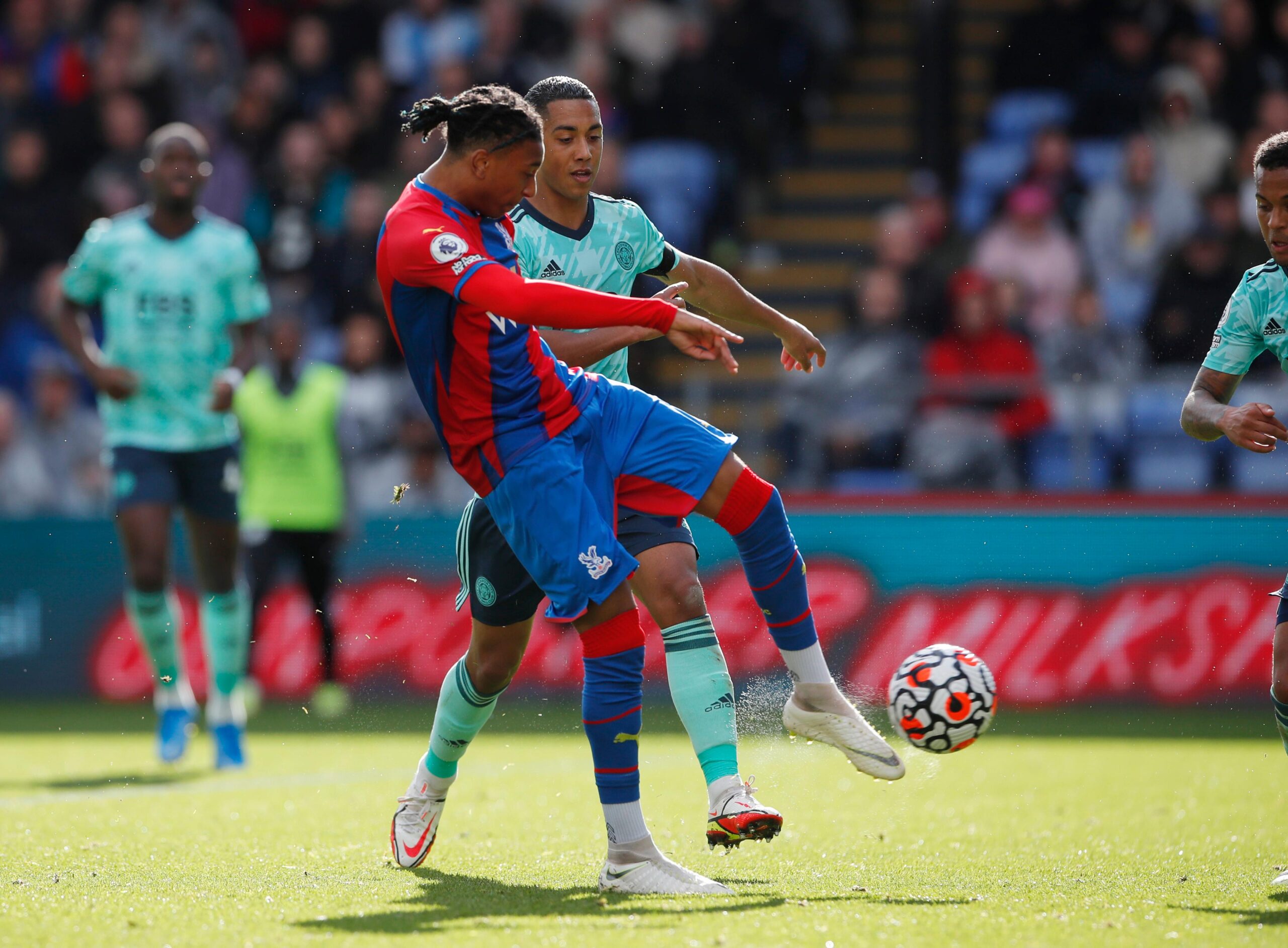 Daka, Zaha, Ayew titulaires… Les équipes officielles de Leicester – Crystal Palace