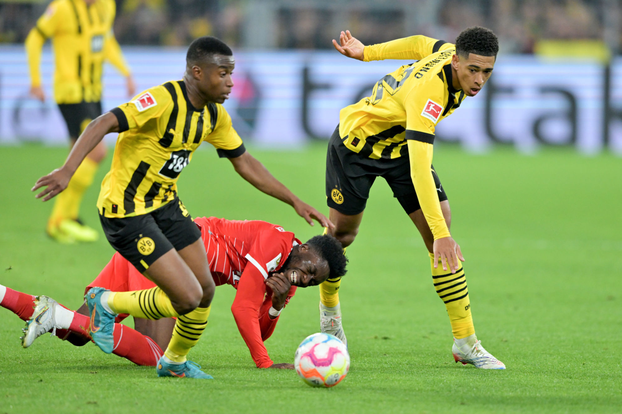 Dortmund arrache le nul à domicile dans un Klassiker pique