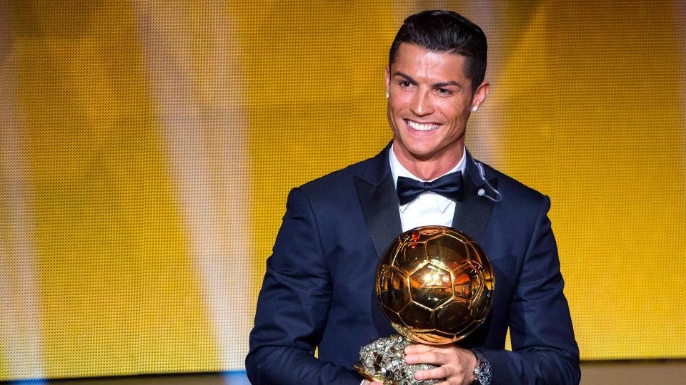 Ronaldo attaqué par ses propres fans après le ballon d’or : «Je vous jure, Cr7 est mauvais»