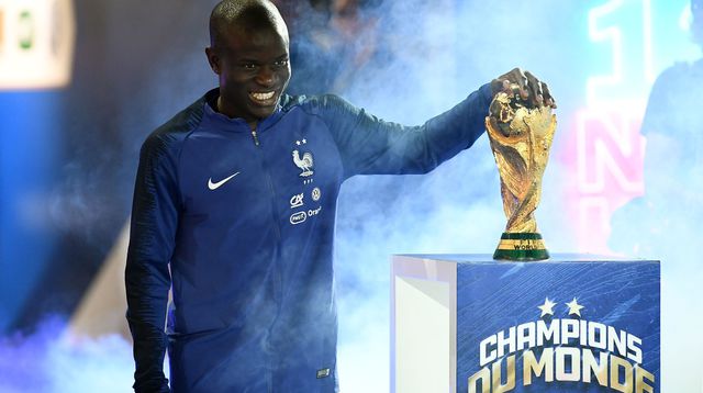 le milieu de terrain francais ngolo kante lors d une ceremonie en l honneur des champions du monde le 9 septembre 2018 au stade de france 6117478