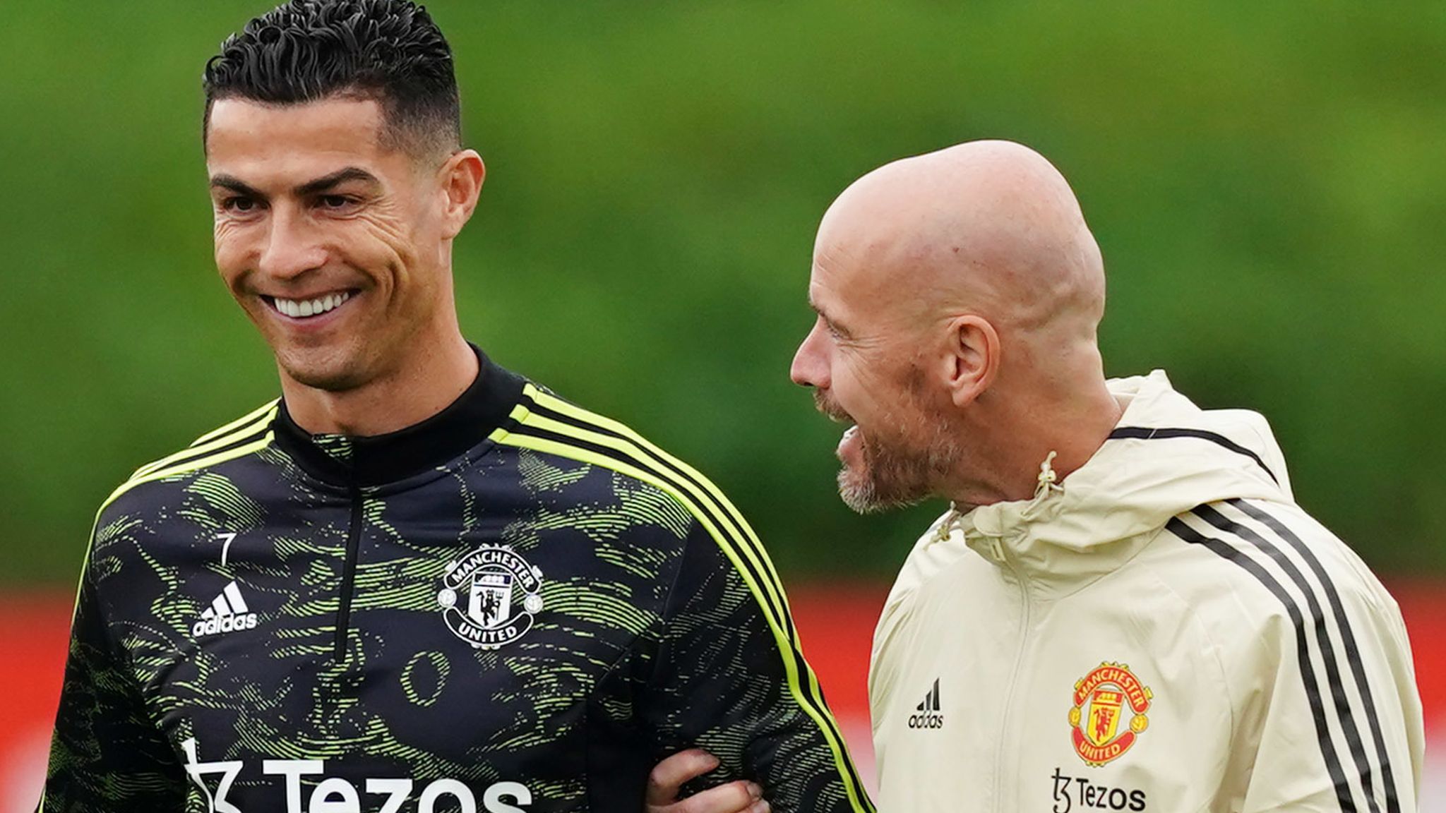 Manchester United lance un énorme défi à Cristiano Ronaldo