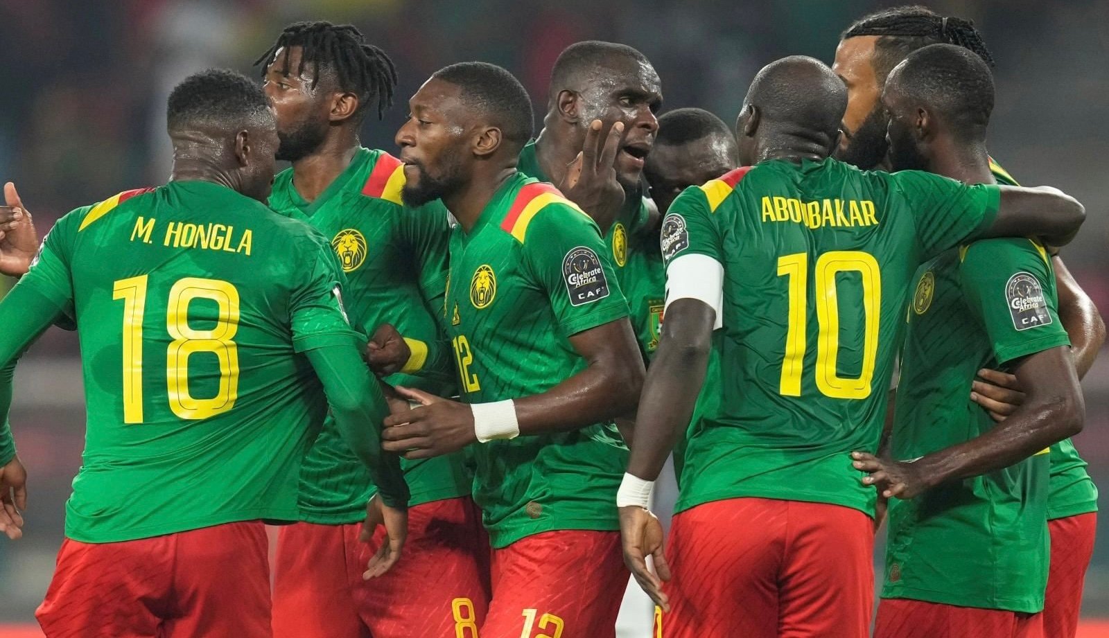 Le Cameroun dévoile son nouveau maillot, les fans estomaqués: «Ils auront honte d’aller au Qatar avec cette tenue»