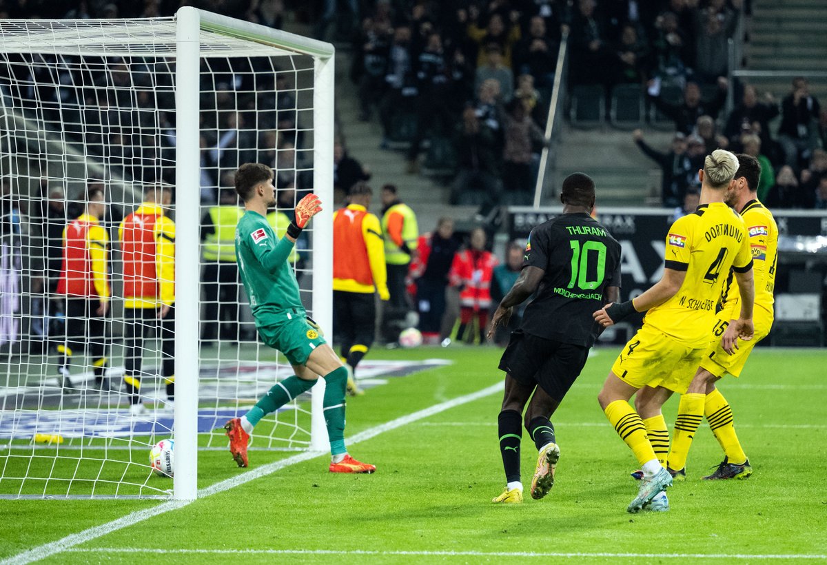 Bundesliga : Dortmund se noie devant un Monchengladbach lumineux