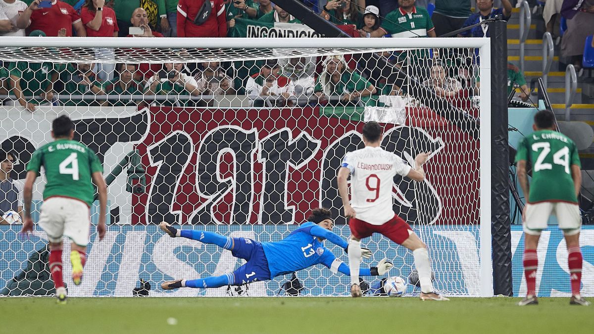 Coupe du monde: Robert Lewandowski rejette la faute sur son coach après le nul face au Mexique