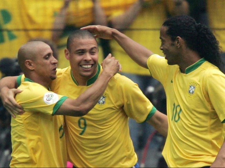Une légende du Brésil contredit le Roi Pelé et tacle : «La Seleção a perdu son essence»