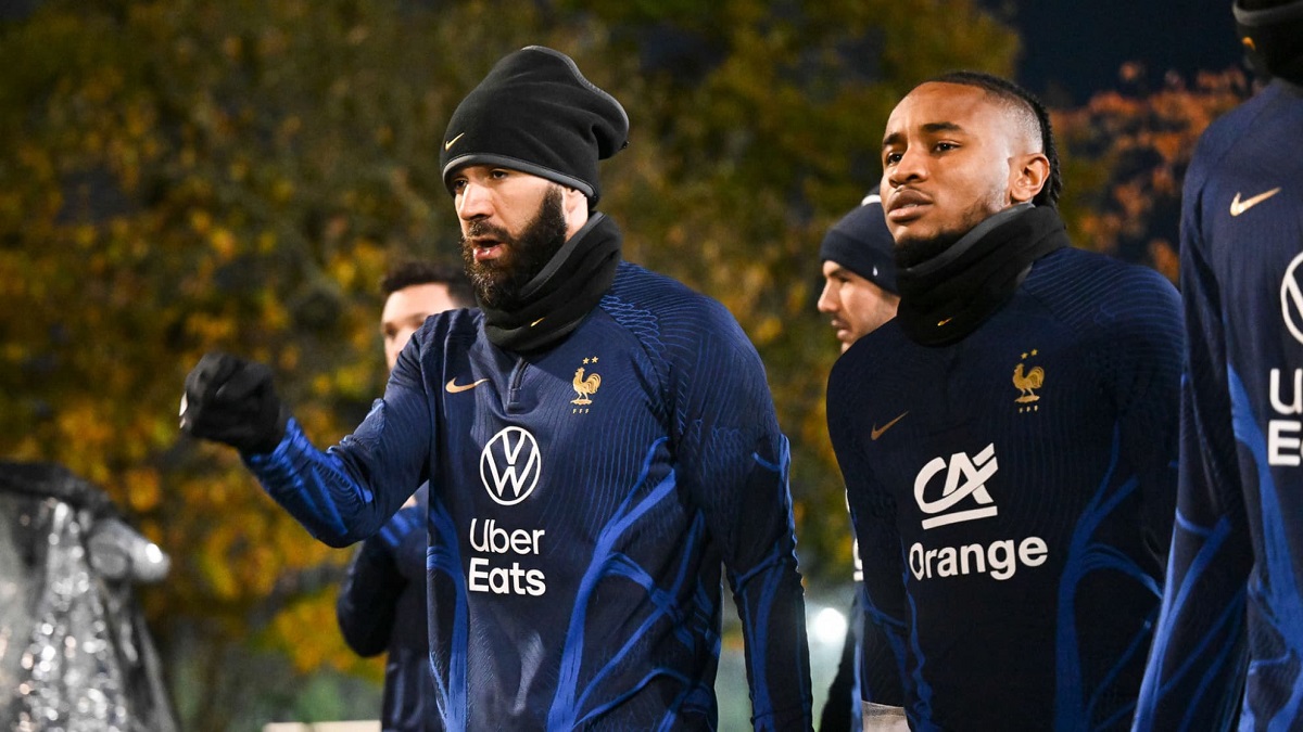 Karim Benzema et Christopher Nkunku avec l equipe de France 1523989