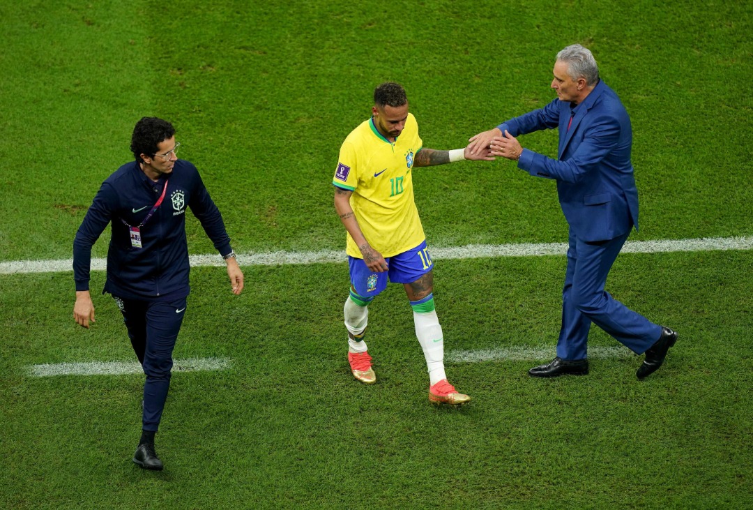 Brésil: Les regrets de Tite pour sa star blessée Neymar