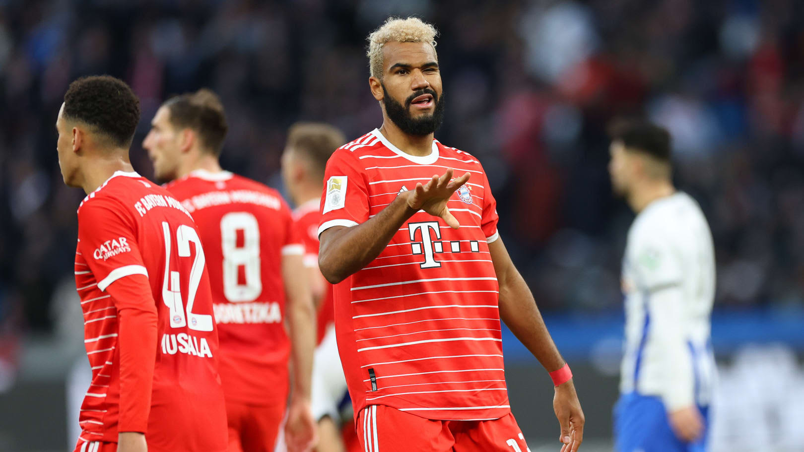 Sans Mané, Choupo-Moting titulaire… Les équipes officielles de Schalke – Bayern Munich