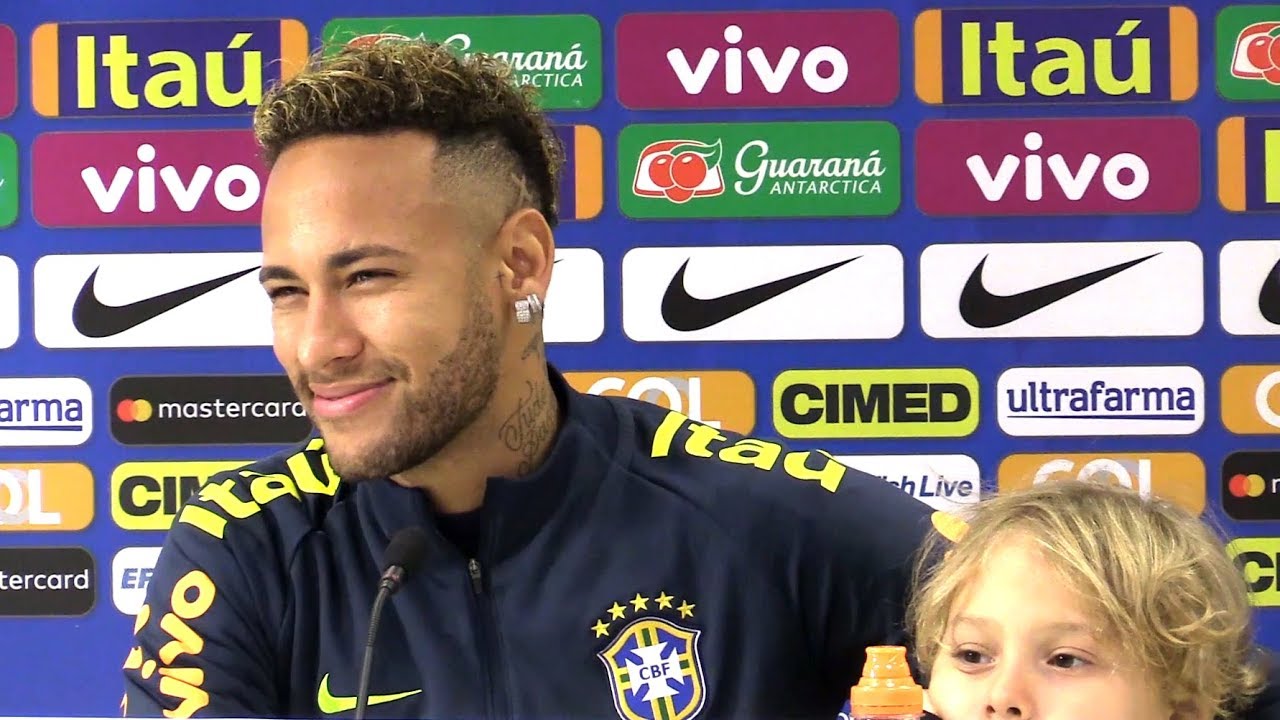 "Le meilleur milieu de terrain du monde" Neymar salue la star