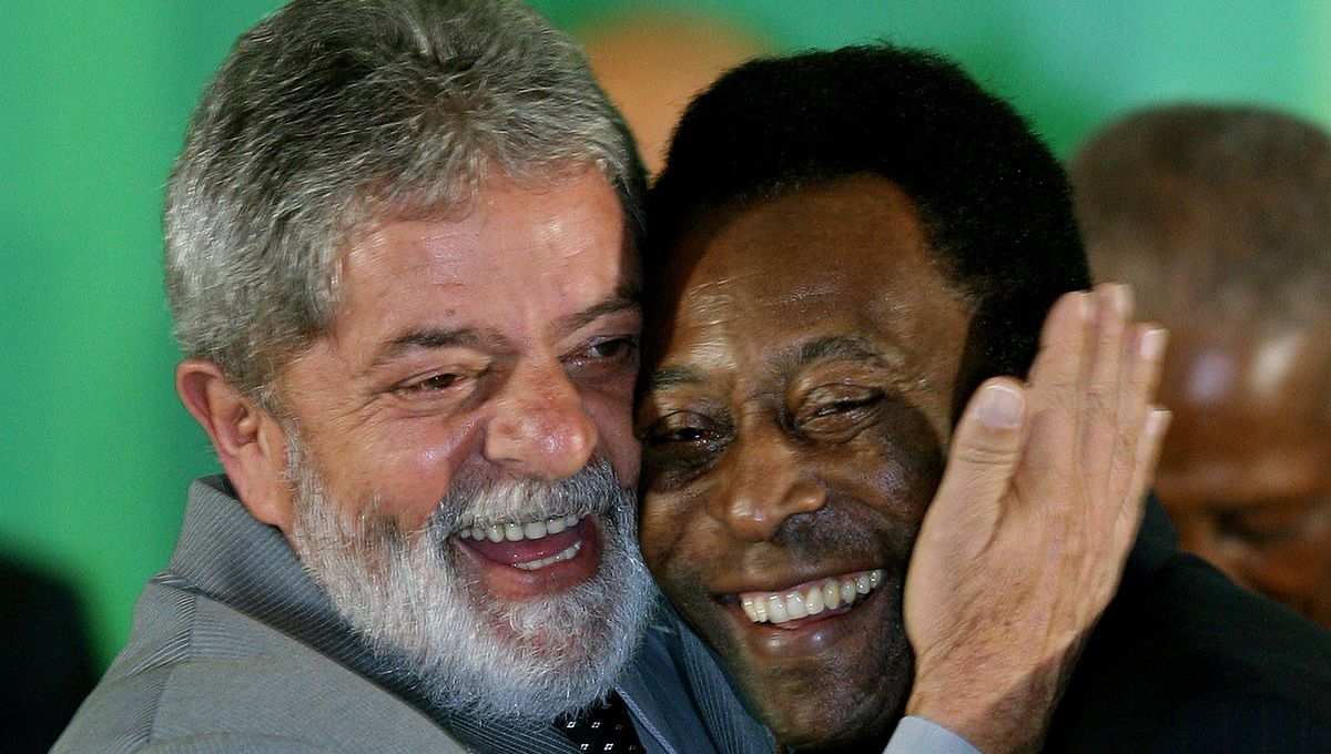 « Il a toujours massacré mes Corinthians… », le présiden brésilien rend hommage à Pelé