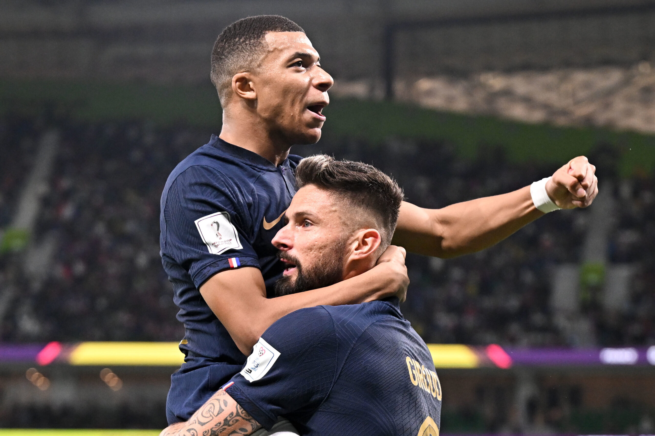 Mondial 2022: La Pologne broyée, la France s’offre une première de toute son histoire