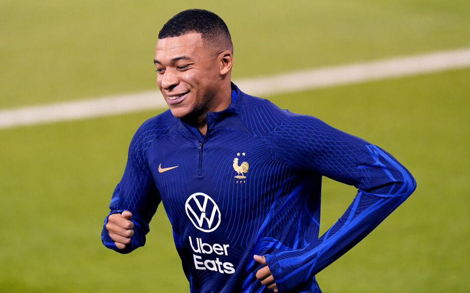 Après avoir insulté Kylian Mbappé, il va se faire virer de son club