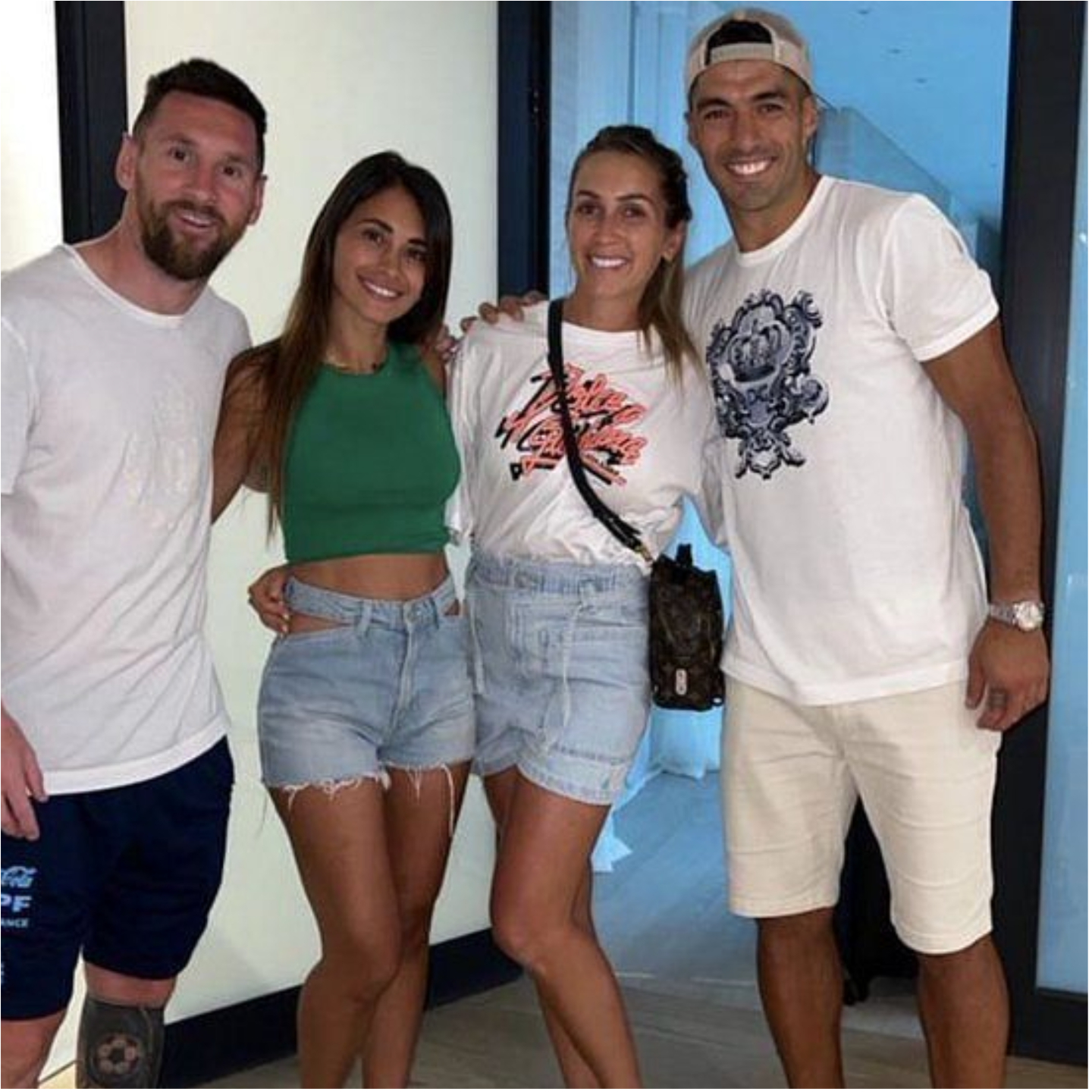 Messi réagit à la visite de Luis Suarez et de sa femme après la victoire en Coupe du monde