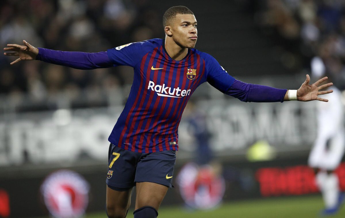 Voici pourquoi il ne faut pas croire à un transfert de Mbappé au Barça